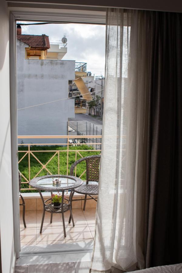 Mesolóngion Langi Apartments מראה חיצוני תמונה