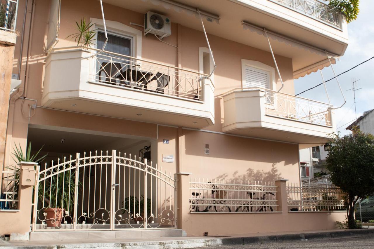 Mesolóngion Langi Apartments מראה חיצוני תמונה